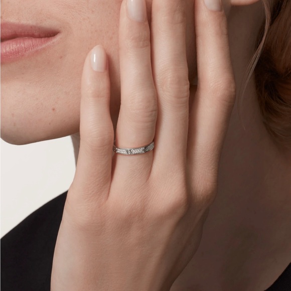 ***SOLD** Cartier Pave Diamonds Love Ring White gold Box +Cert of Authenticity - Picture 9 of 15